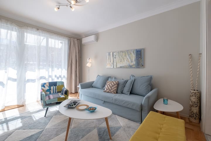 THE DIGITAL NOMADS' PLACE-TOP CENTER 2BD