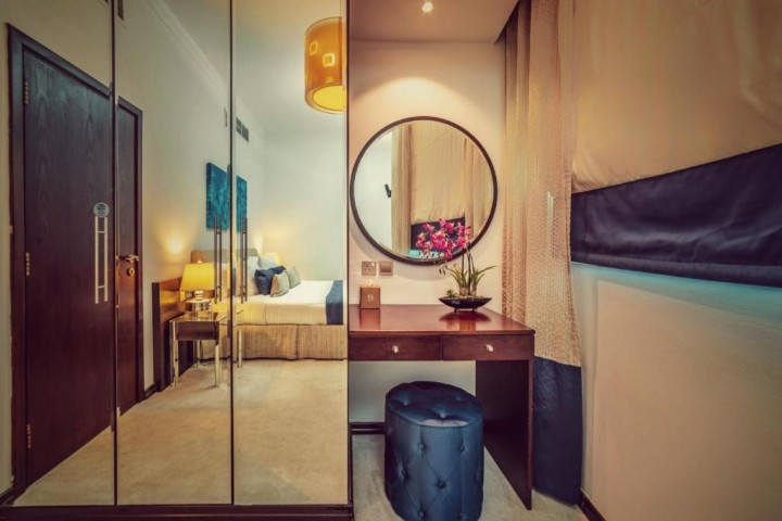 One Bedroom Suite Near Internet Metro By Luxury Bookings 15 Luxury Bookings