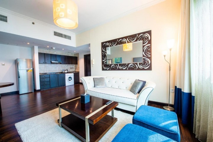 One Bedroom Suite Near Internet Metro By Luxury Bookings 21 Luxury Bookings