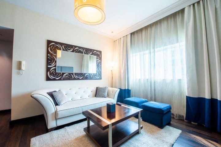 One Bedroom Suite Near Internet Metro By Luxury Bookings 22 Luxury Bookings