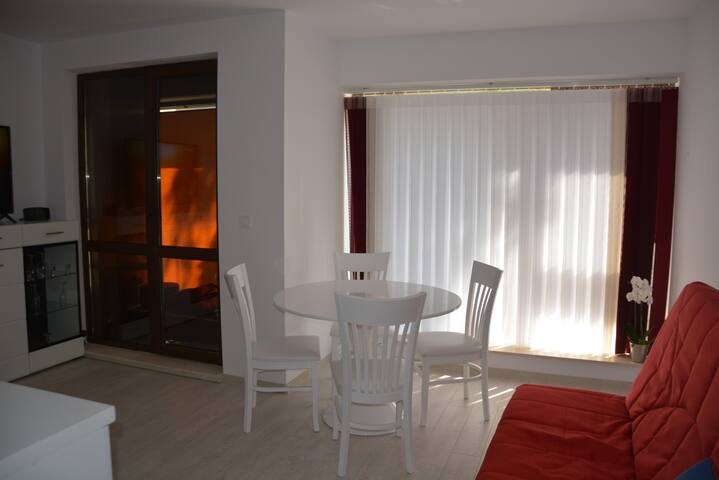 Unbeatable Location: New Lux Apartment Varna beach 2 Flataway