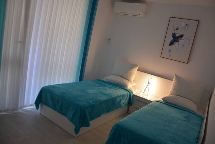 Unbeatable Location: New Lux Apartment Varna beach 4 Flataway