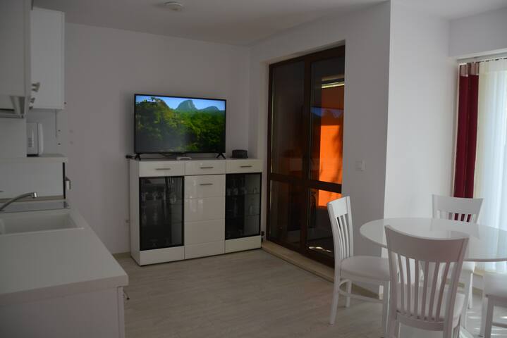 Unbeatable Location: New Lux Apartment Varna beach 14 Flataway