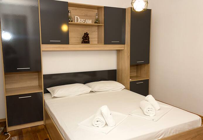 RED Square - Family Apartment in Varna TOP Centre 4 Flataway