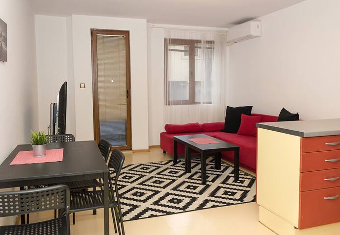 RED Square - Family Apartment in Varna TOP Centre 7 Flataway