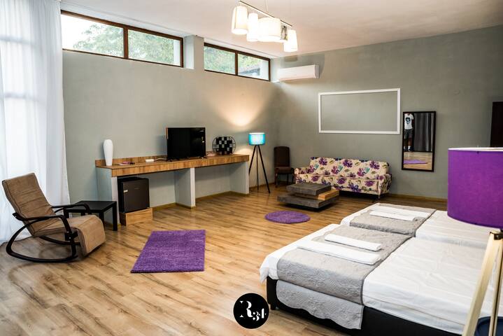 R34 Guest House - Purple Studio 1 Flataway