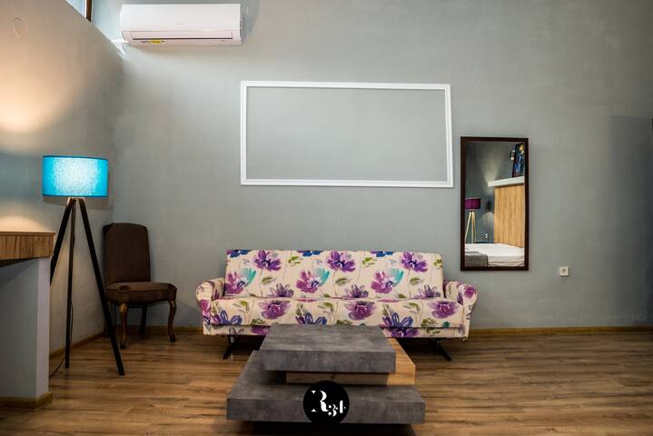 R34 Guest House - Purple Studio 6 Flataway