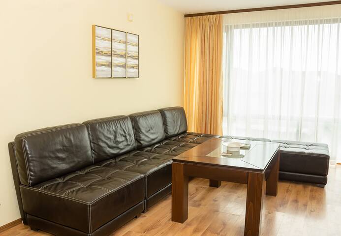 Cozy 1BD Apartment with a Spacious Terrace 8 Flataway