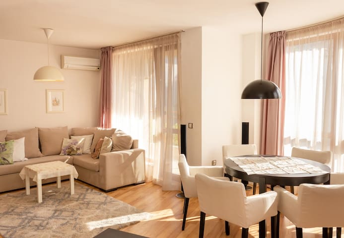 Lovely 1BD Apartment in the heart of Varna 0 Flataway
