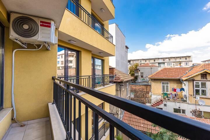 Lovely 1BD Apartment next to University of Plovdiv 13 Flataway