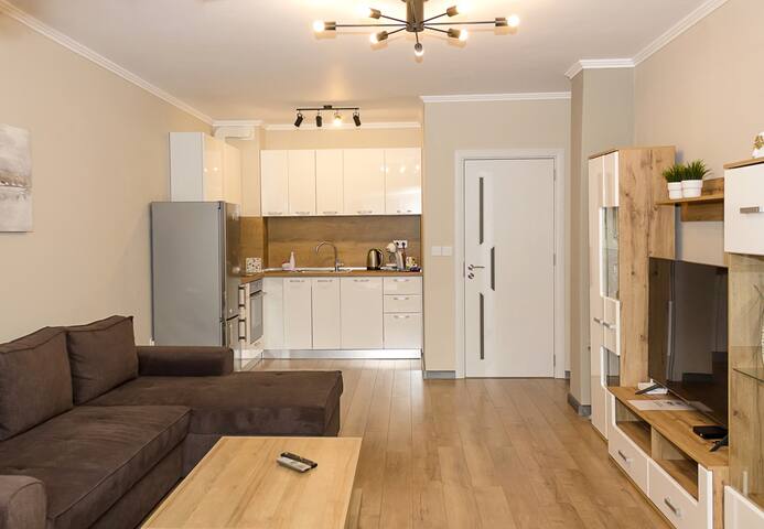Bright & Modern 1BD Apartment in the Heart of Varna 1 Flataway