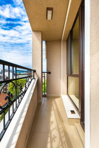 2BD Penthouse: Stunning Plovdiv Views 19 Flataway