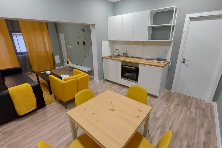Beehive 2: Heart of Varna 1BD flat 5 Flataway