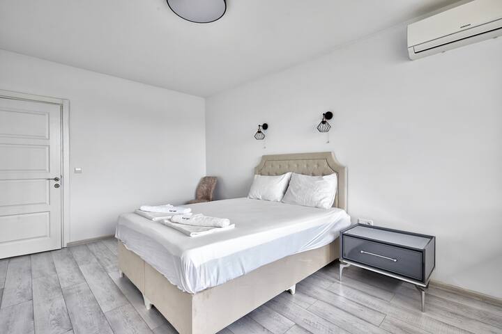 Sunny Seaside Retreat: 2BD Apartment in Nesebar 8 Flataway