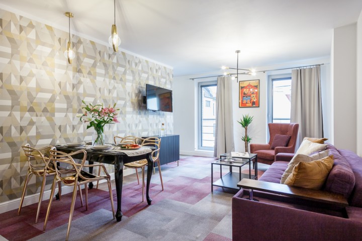 Elegant Wrocław Apt Near Market Square -2 Min Walk 7 Apartamenty do wynajęcia