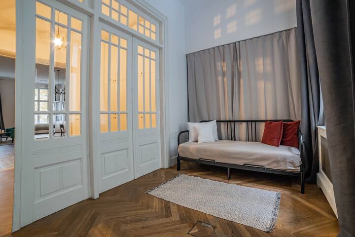 Warsaw Central Biggest Luxurious Airbnb in Warsaw 15 Apartamenty do wynajęcia