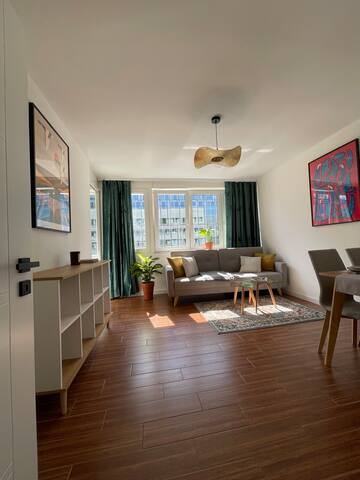 Modern Apartment with Balcony/the Vibrant City Hub 26 Apartamenty do wynajęcia