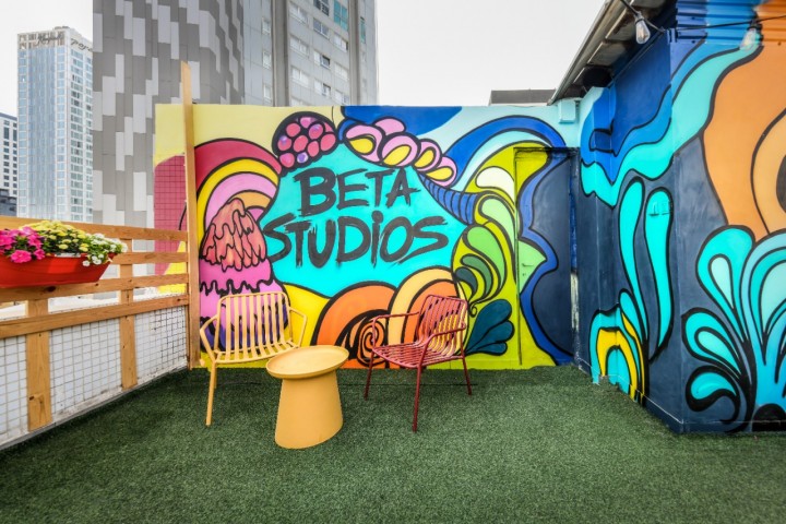 Listing 27 Studio by the sea! 1min>BEACH 25 Loginn Autonomous Hotels