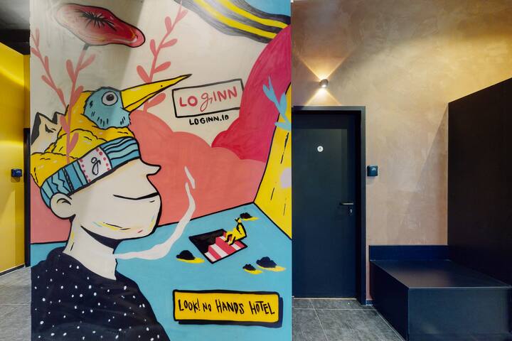 Listing 16 City Center Business Studio! 14 Loginn Autonomous Hotels