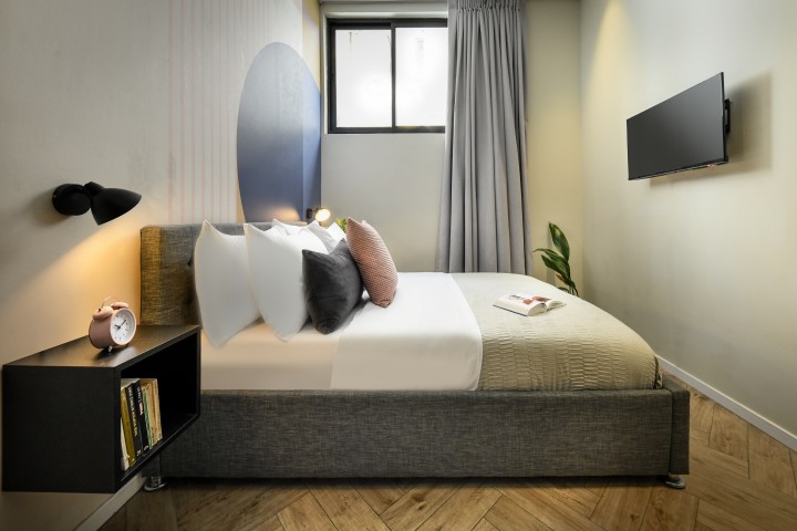 Listing 5 City Center Business Studio! 3 Loginn Autonomous Hotels