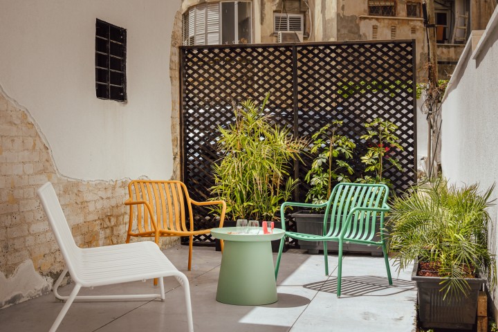 Listing 3 New Studio - Very Central! 1 Loginn Autonomous Hotels