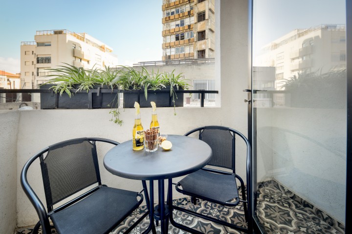 Sunny Studio + Balcony -BeachTime! 1 Loginn Autonomous Hotels