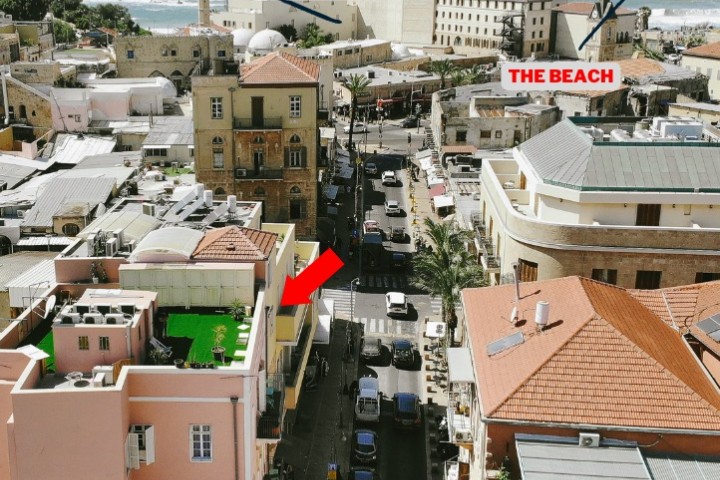 Listing 20 Very big 2 rooms + Sea view balcony! 18 Loginn Autonomous Hotels