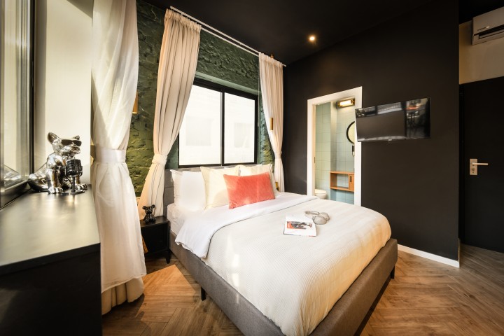 Listing 4 Brand NEW Sun Balcony Studio + 2m>Beach! 2 Loginn Autonomous Hotels