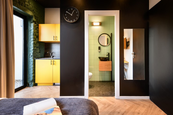 Listing 6 Contactless Stay Studio with balcony by the beach! 4 Loginn Autonomous Hotels