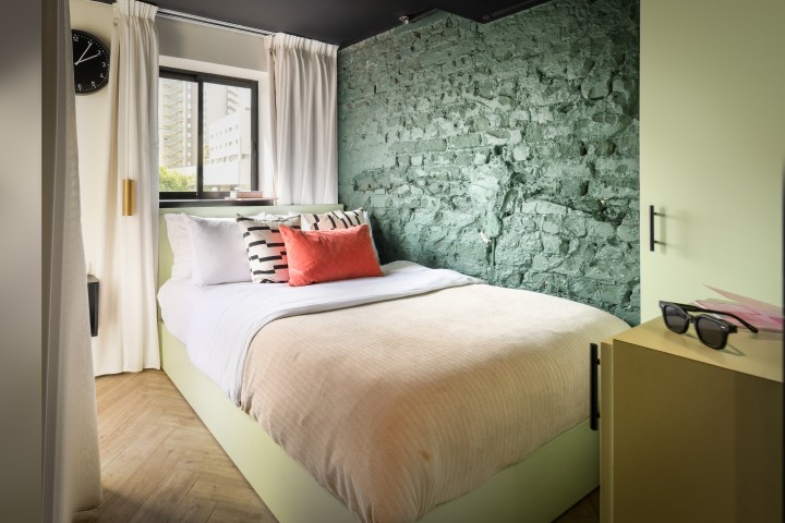 Listing 5 Amazing Mini Rooftop Studio + 1min> Beach! 3 Loginn Autonomous Hotels