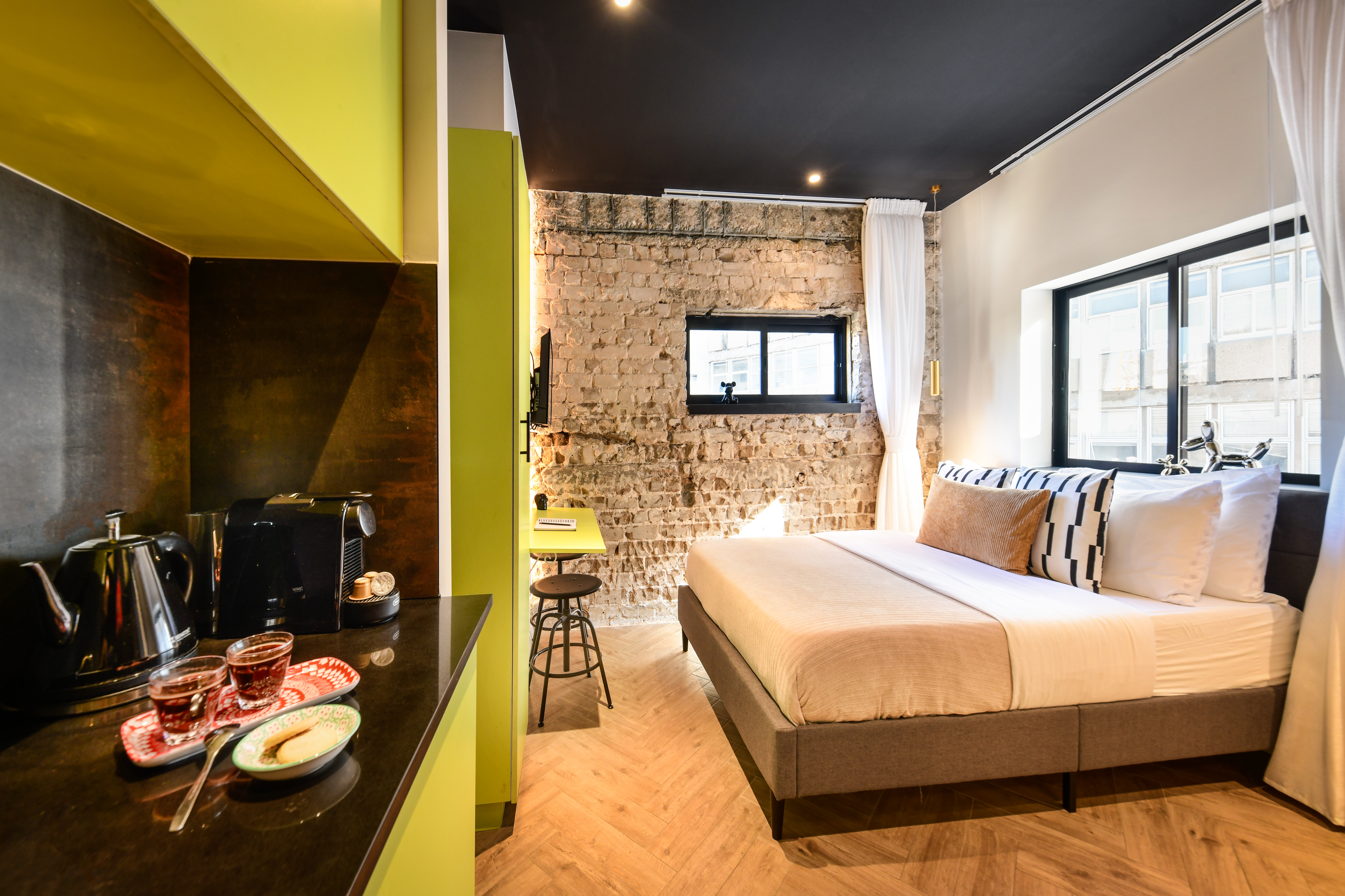 Listing 1 Urban Style Studio with Kitchen Near the Beach! Loginn Autonomous Hotels