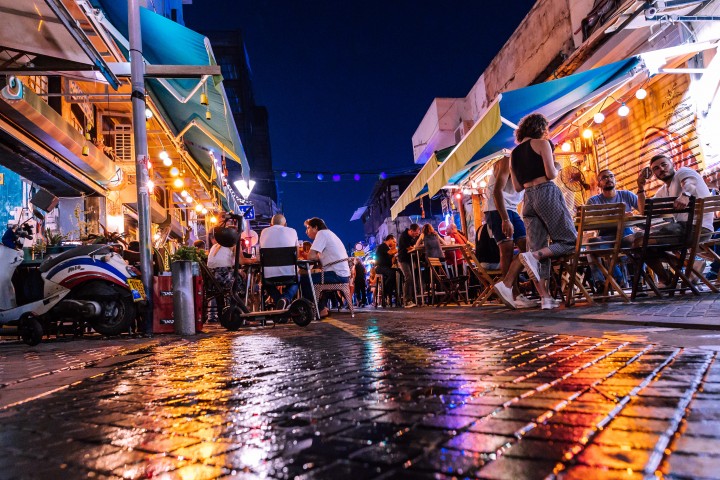Best Location Studio at Jaffa's Flea Market! 28 Loginn Autonomous Hotels