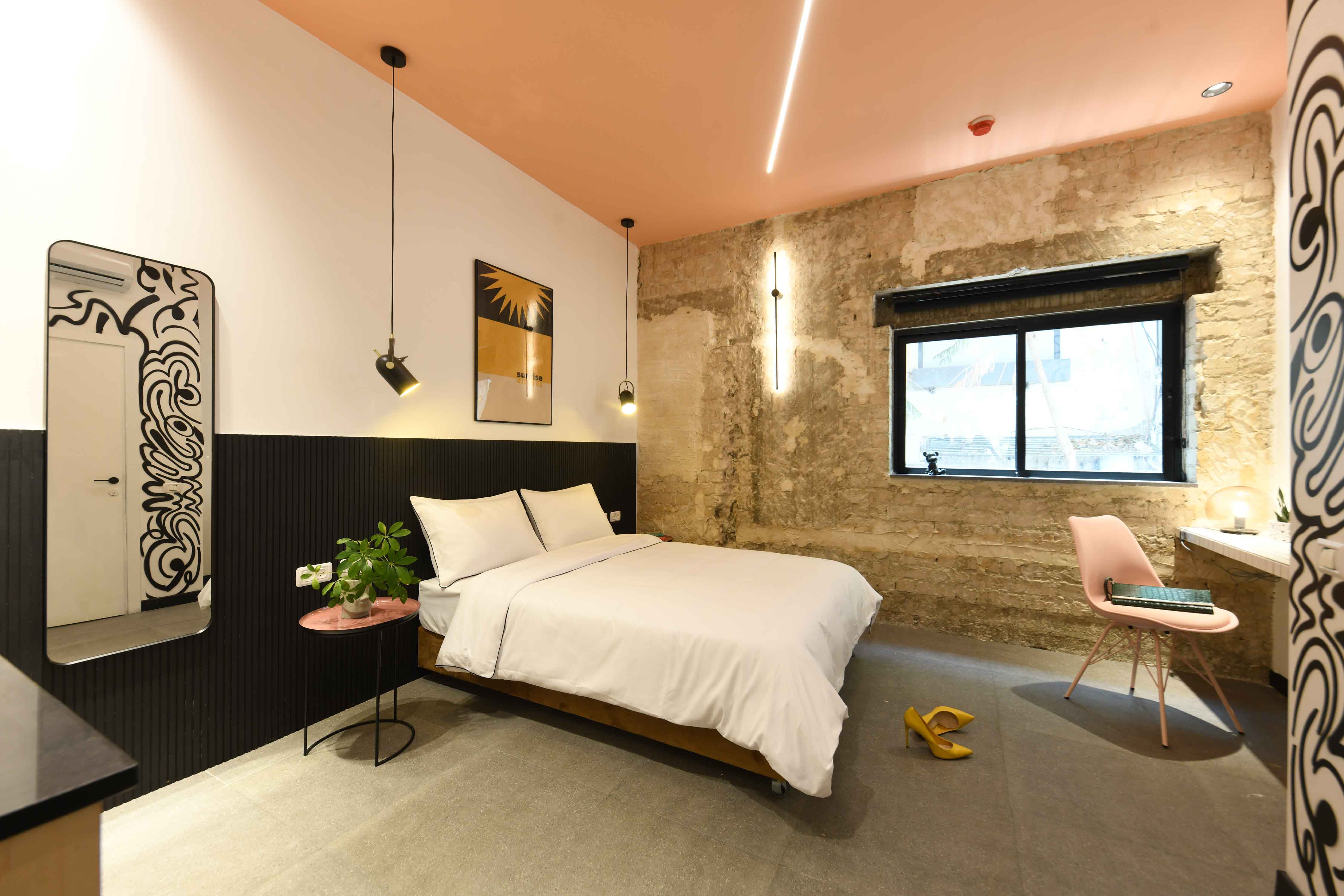 Listing 1 Queen Studio/City View/ 1m> Dizengoff Square Loginn Autonomous Hotels