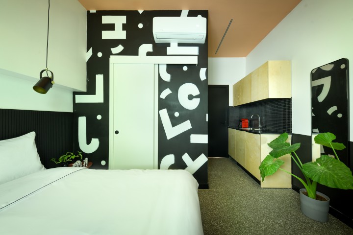 Modern suite with Balcony <Amazing Location>! 7 Loginn Autonomous Hotels