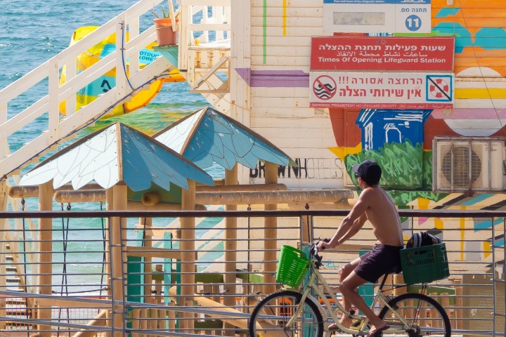 Urban Studio with Balcony near the Beach! 31 Loginn Autonomous Hotels
