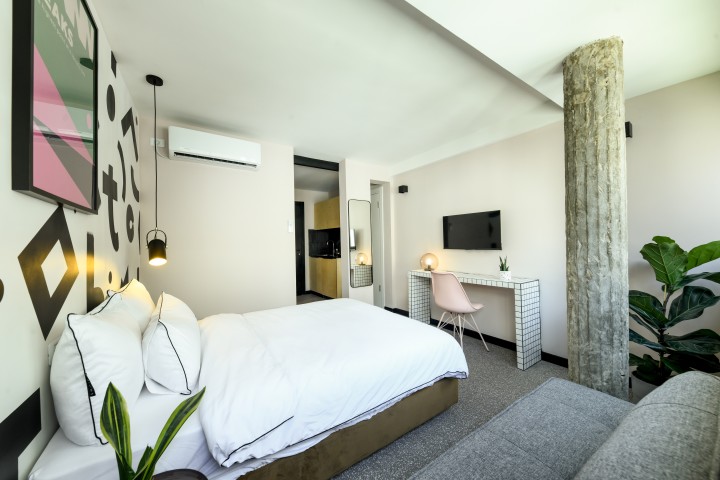 Listing 2 Adjoined apartment + Kitchen > 1Min to the Beach! 0 Loginn Autonomous Hotels