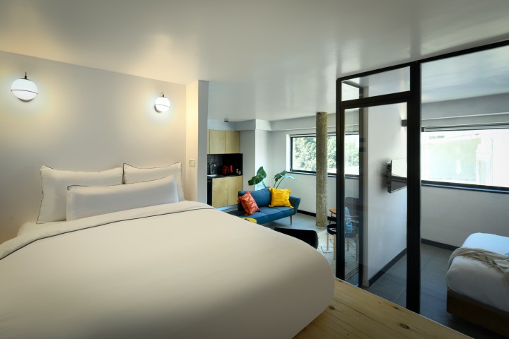 Listing 4 Loginn: All new XL studio near Dizengoff Square 2 Loginn Autonomous Hotels