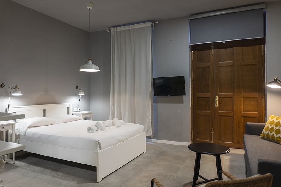 CT Modern and cozy studio next to the city centre VLC HOST: Alquiler apartamentos corta duración