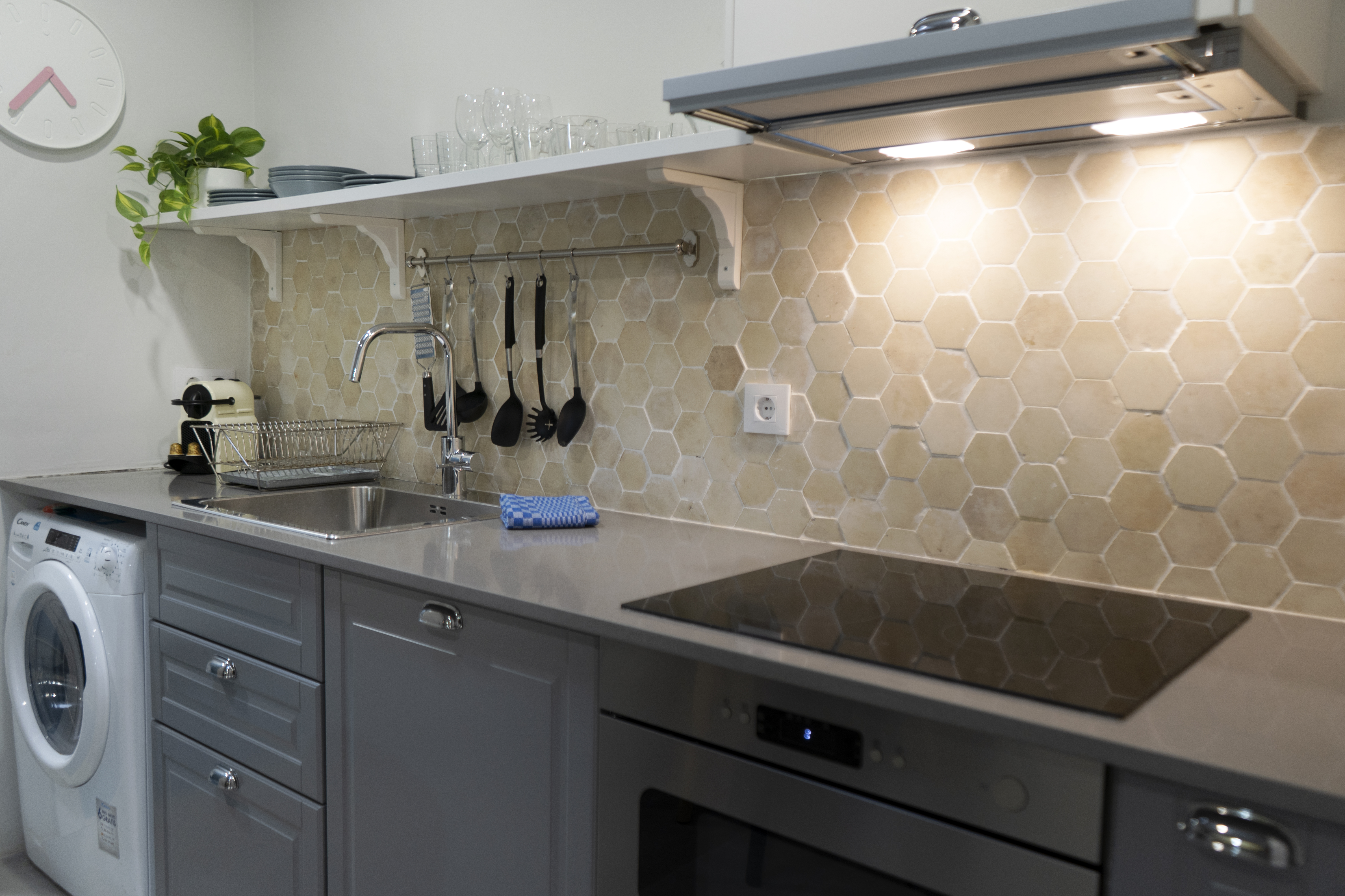 DT Modern studio a few blocks away from the centre 12 VLC HOST: Alquiler apartamentos corta duración