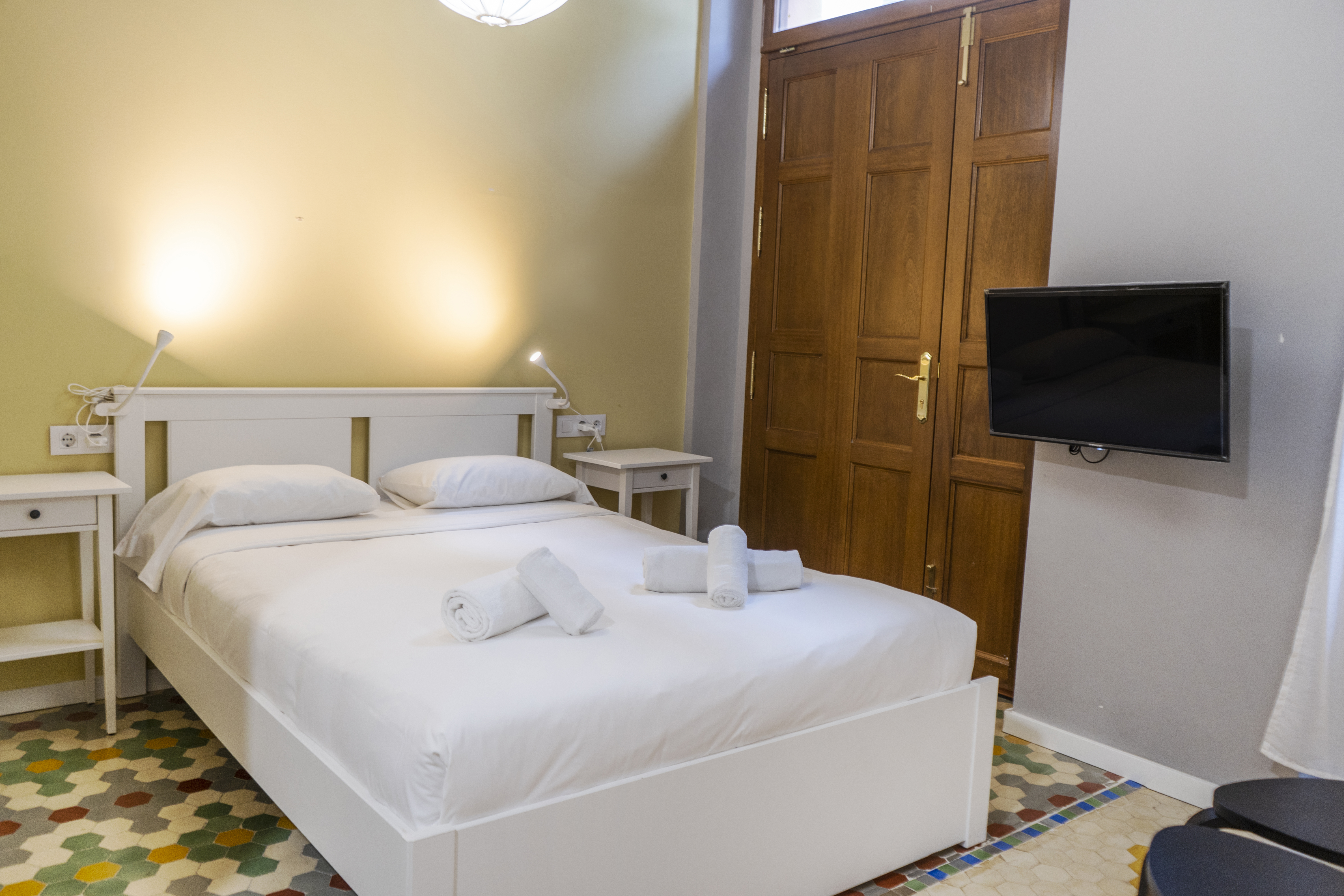 AT Modern studio next to the city centre 5 VLC HOST: Alquiler apartamentos corta duración