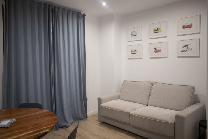 One bedroom apartment in the heart of the city 4 VLC Host