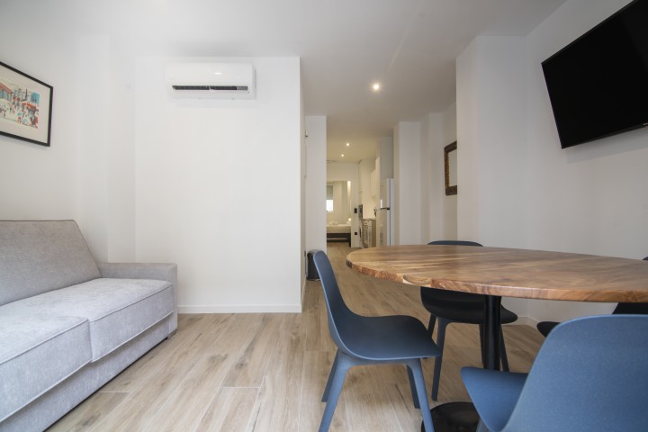Charming apartment next to the Central Market 3 VLC Host