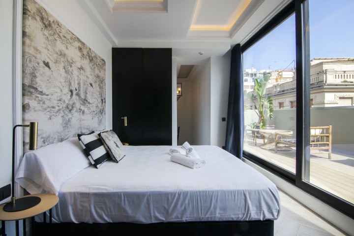 20T Luxury duplex penthouse with terrace for 4 people 2 VLC Host