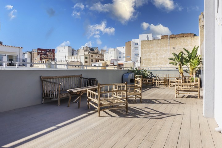20T Luxury duplex penthouse with terrace for 4 people 29 VLC Host