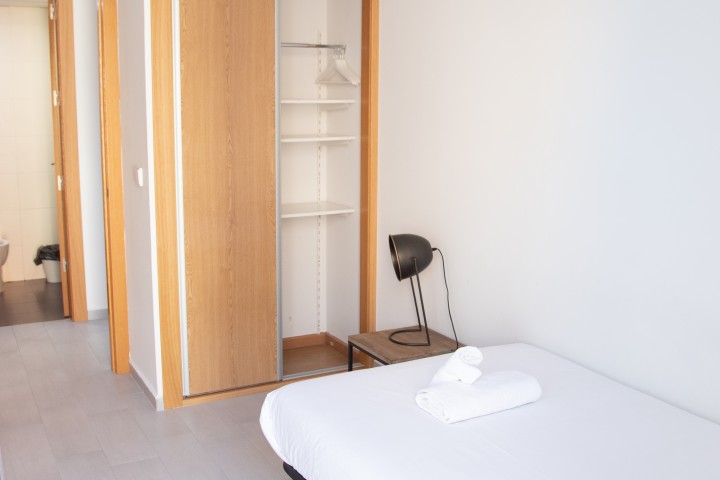 2T Urban style Apartment by the beachside 17 VLC Host