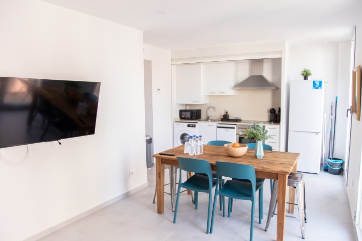 2T Urban style Apartment by the beachside 1 VLC Host