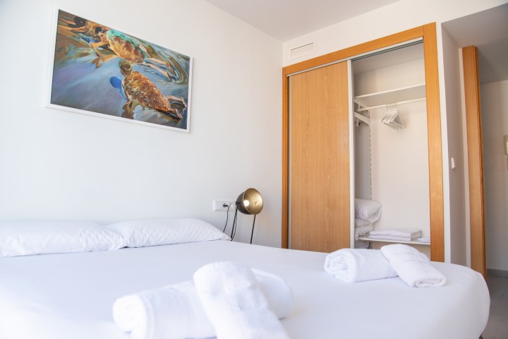 Urban style Apartment by the beachside for 5 guest 17 VLC Host