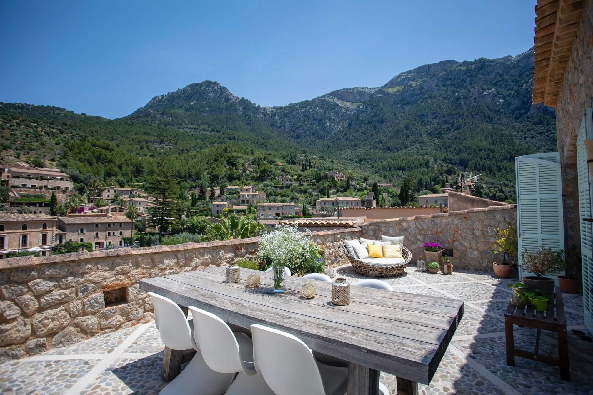 NAMA 16 Island Homes Mallorca