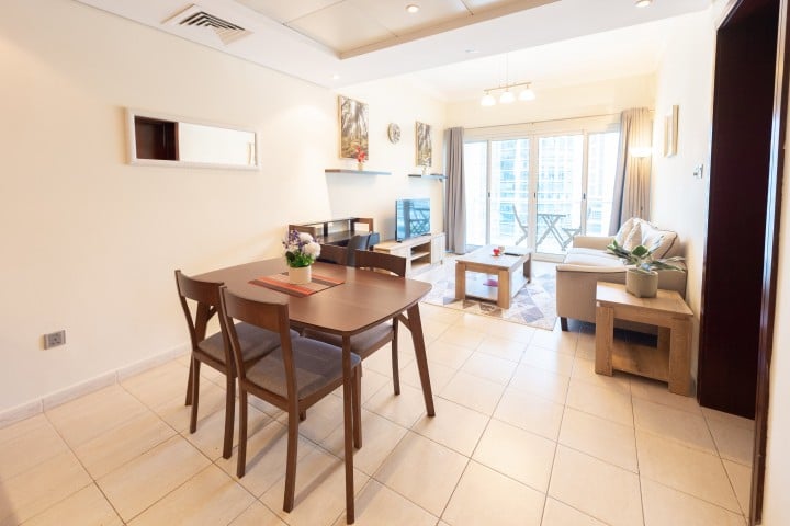 LKV -  Elegant and spacious 1bed with 2 balconies in JLT 5 Luxury Escapes