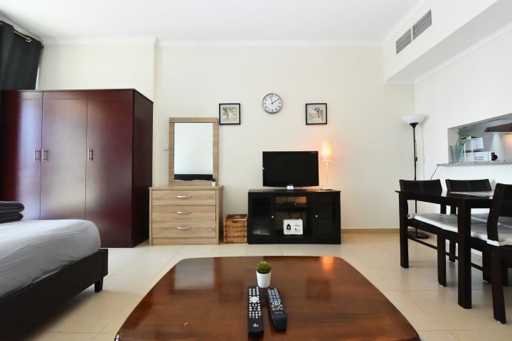 DB - Furnished Studio with balcony - near metro 3 Luxury Escapes